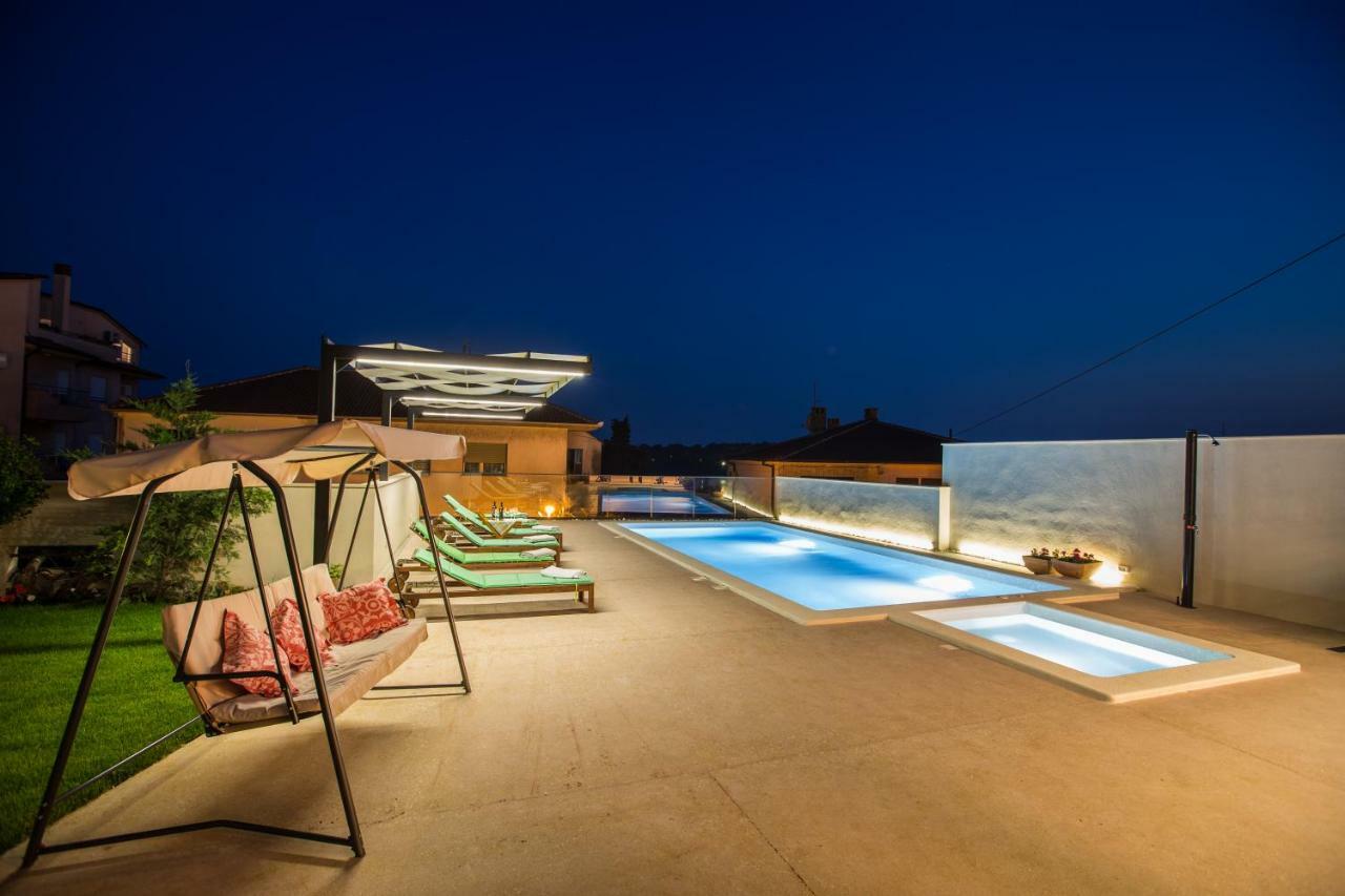 Villa Oria Пула Экстерьер фото